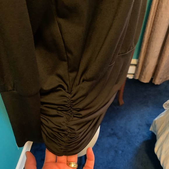 💰3 for $15💰 Black tunic/top lace yoke-medium - Picture 4 of 6